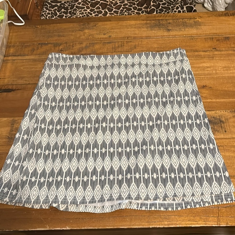 Ripskirt hawaii size large